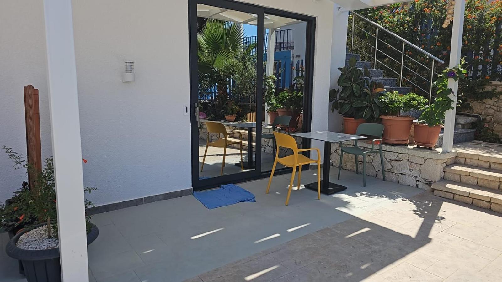 Ardit Seaside Rooms Sarandë エクステリア 写真