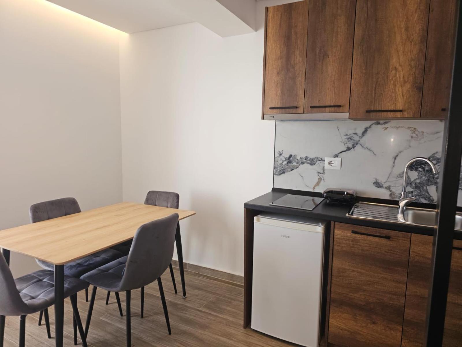 Ardit Seaside Rooms Sarandë エクステリア 写真