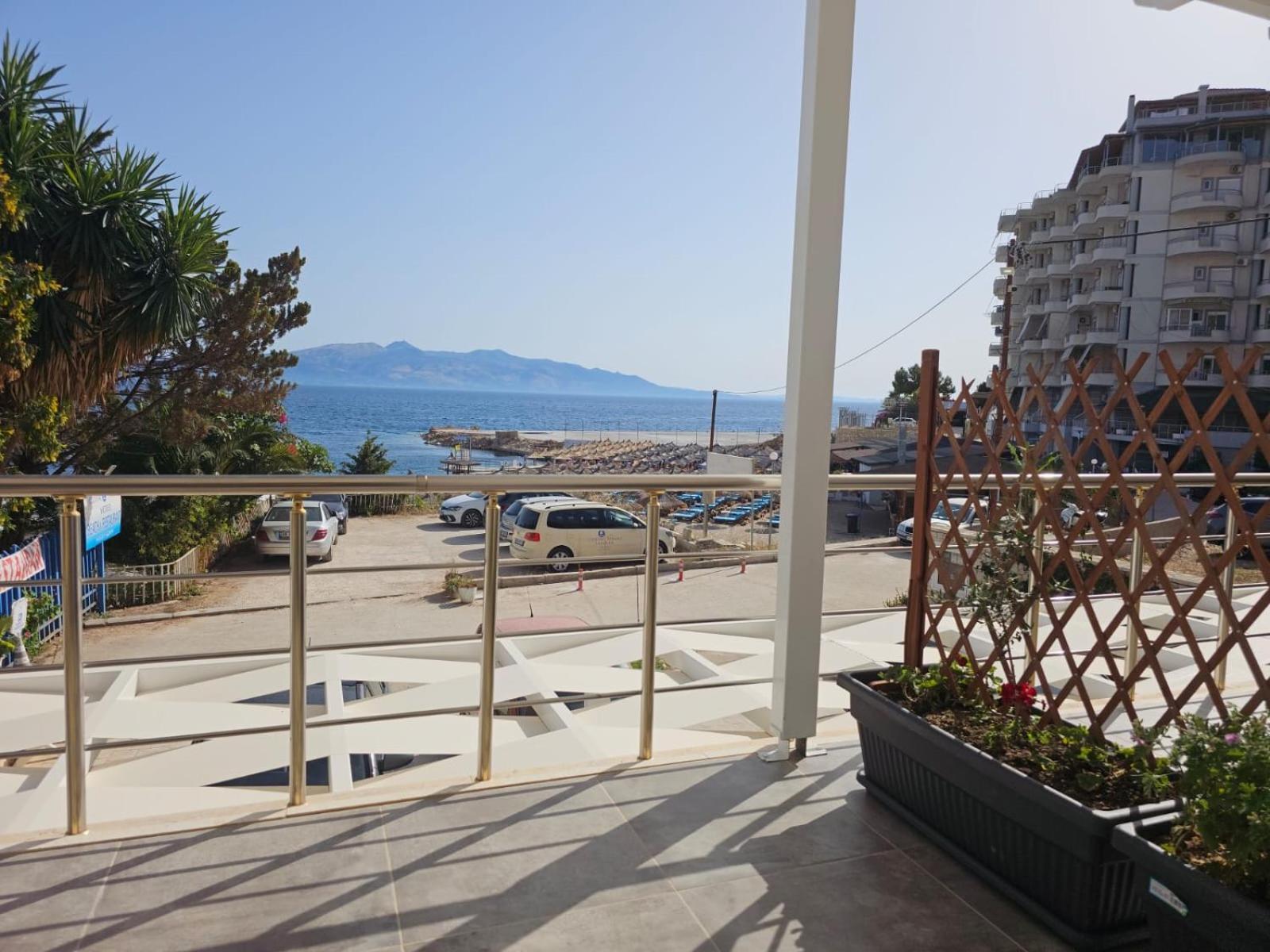 Ardit Seaside Rooms Sarandë エクステリア 写真