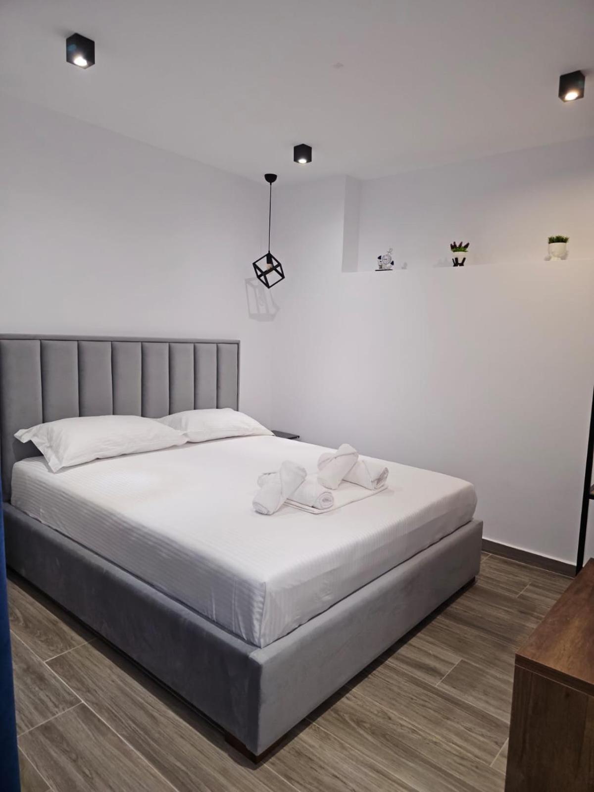 Ardit Seaside Rooms Sarandë エクステリア 写真
