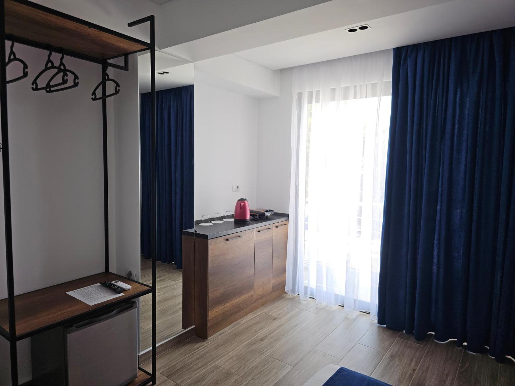 Ardit Seaside Rooms Sarandë エクステリア 写真