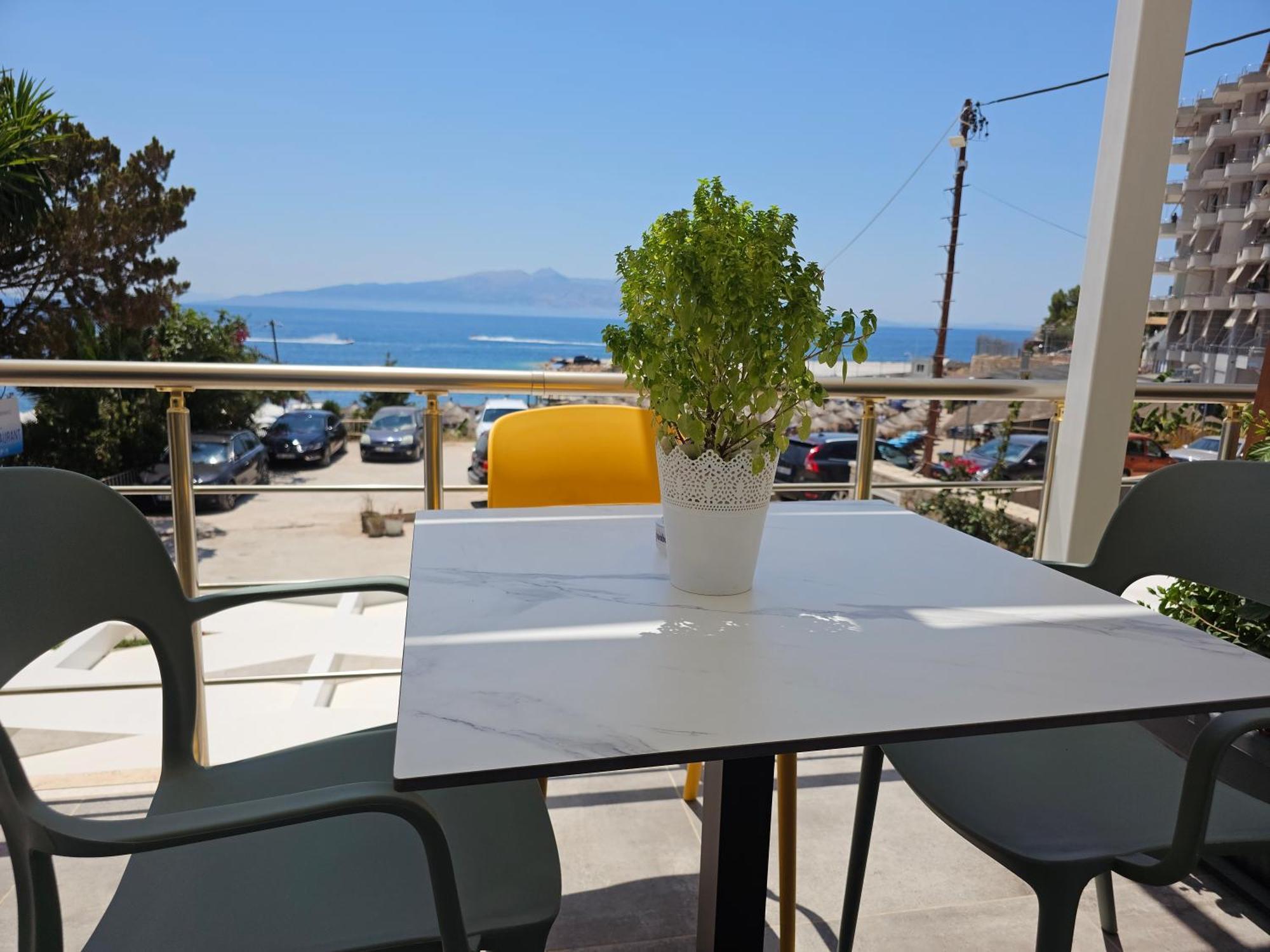 Ardit Seaside Rooms Sarandë エクステリア 写真